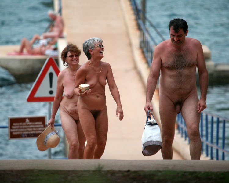 Exhibitionists FKK Family Naked