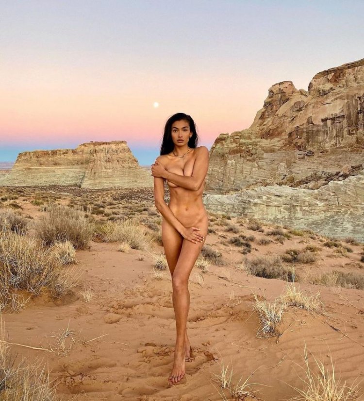 Kelly Gail in the Maldives naked