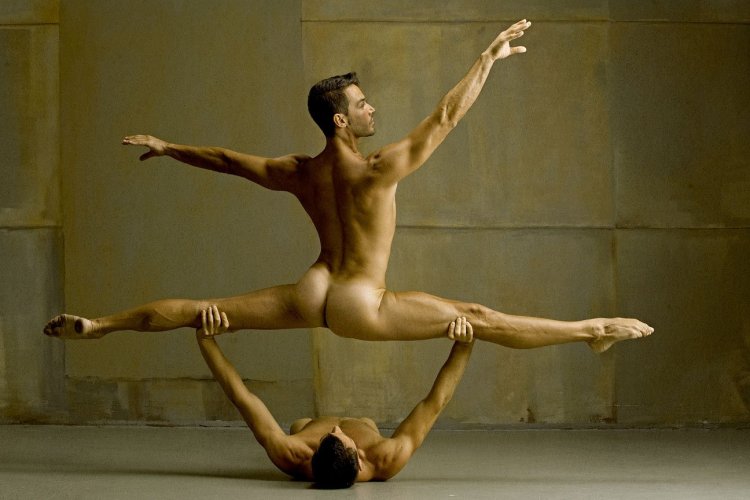 Naked guys stripper