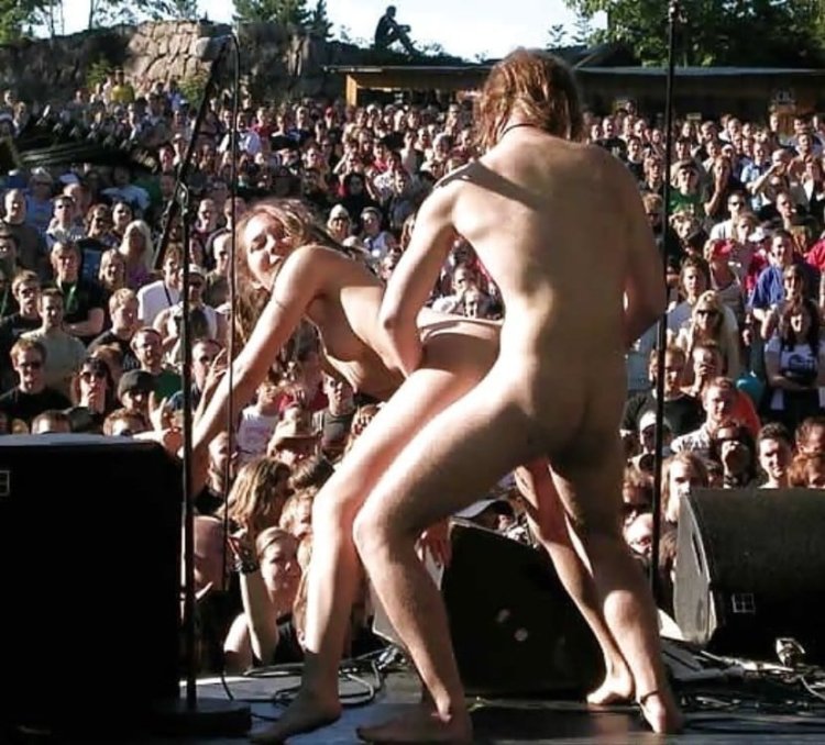 Jessica Clark Naked Versailles