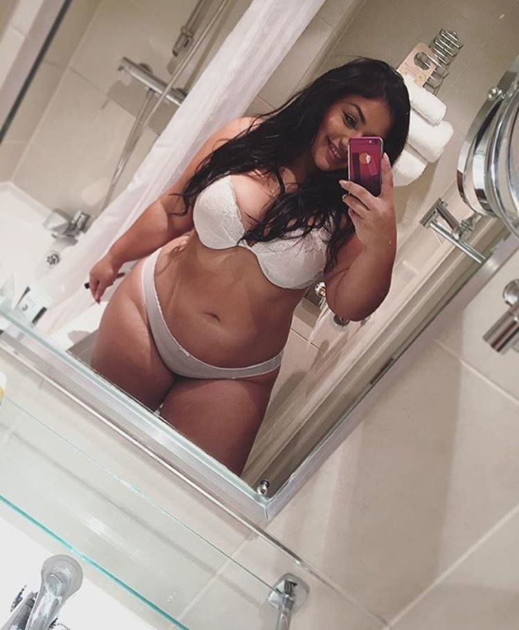 Selfie Diana Sirokai