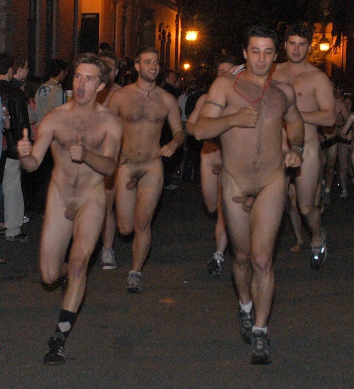 Naked tennis players men without panties