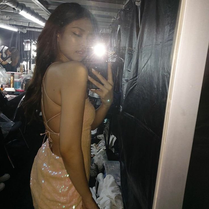 The moans of Kim Jenny