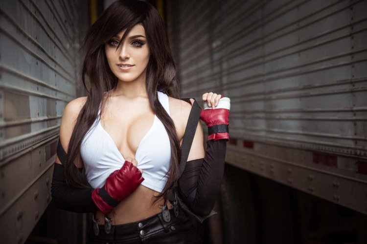 Girls cosplayers