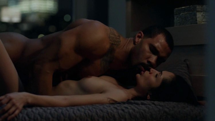 Omari Hardvik naked