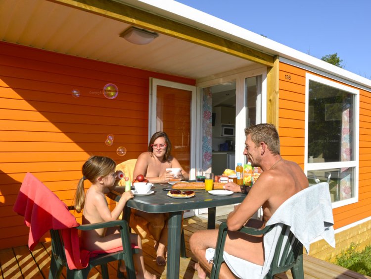 Camping La Jenny - Domaine Naturiste Jolie