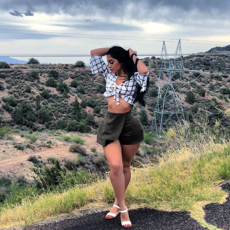 Jailyne ojeda ochoa without panties naked without livery