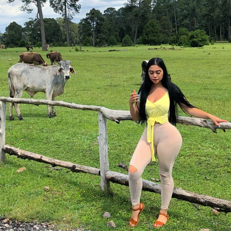 Jailyne ojeda jasmine in underwear