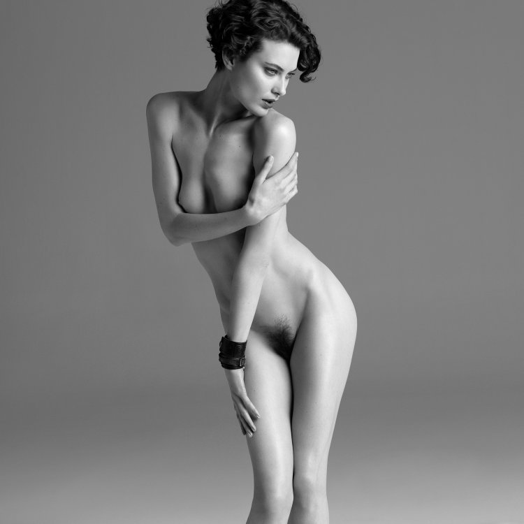 Harlow Shalom Harlow Naked