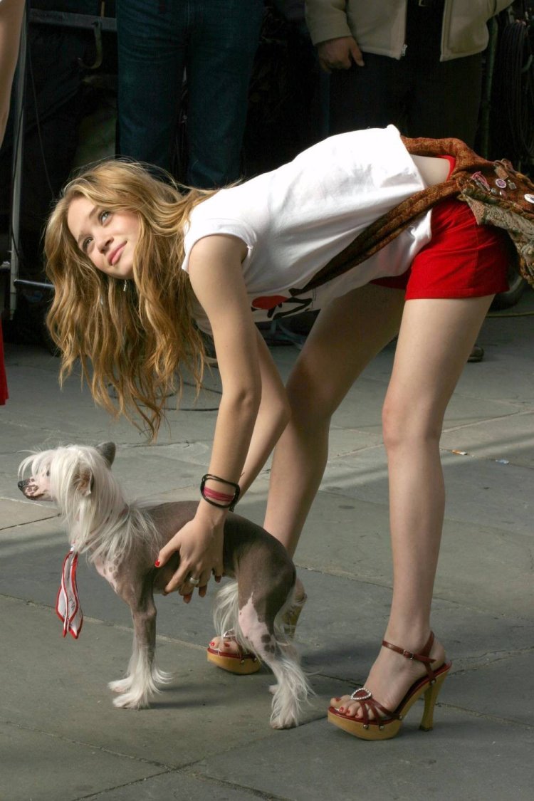 Mary-Kate and Ashley Olsen Naked