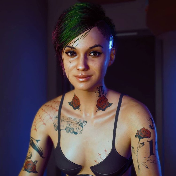 Judy Alvarez chest