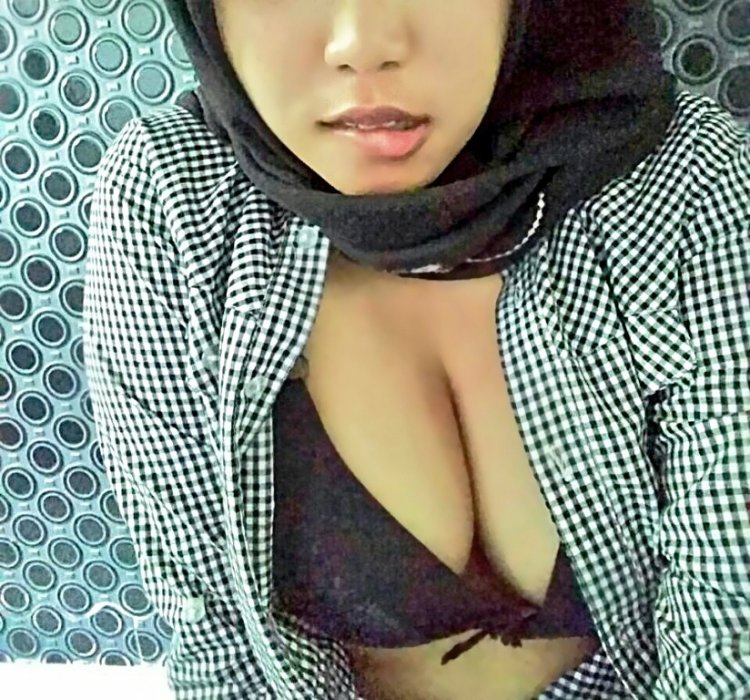 Jilboobs Bugil