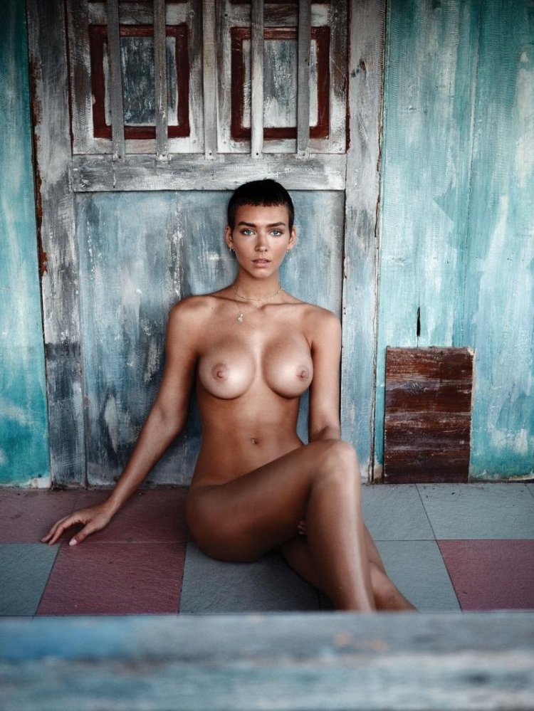 Rachel Cook Nirvana Naked