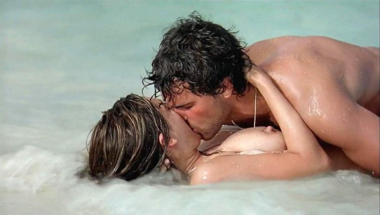 Kelly Brook Survival Island Film Sex