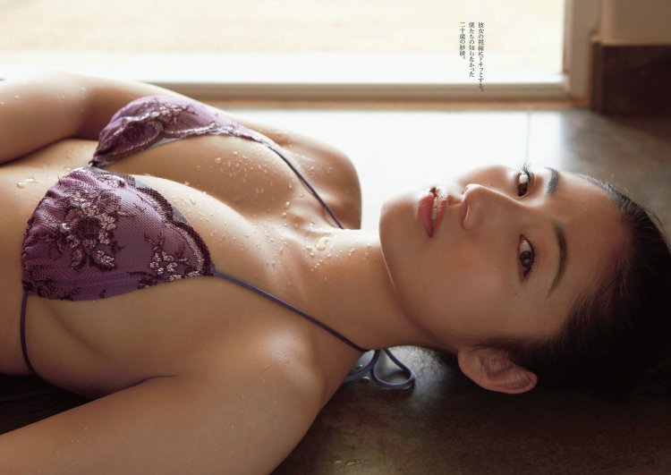 Asian with big tits Nana Fukada