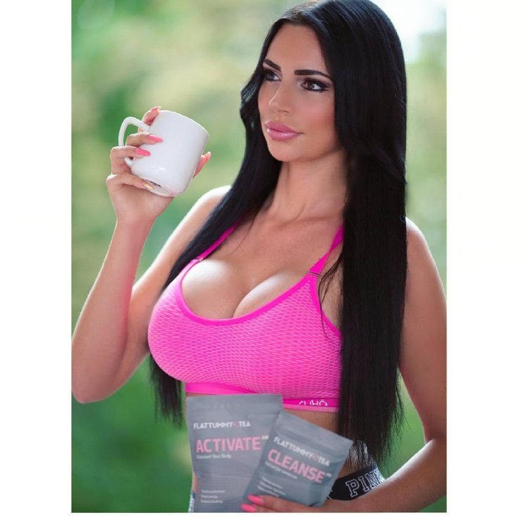 Ivonna Barr model