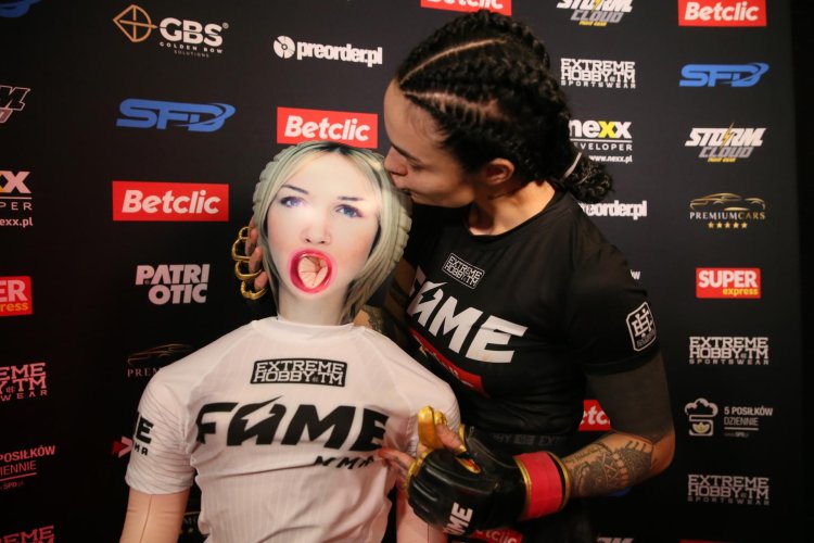 Camila Zucieier fighter
