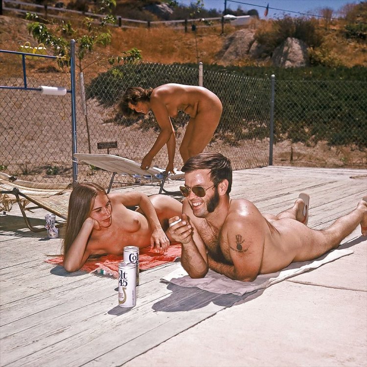 Public nudity retro