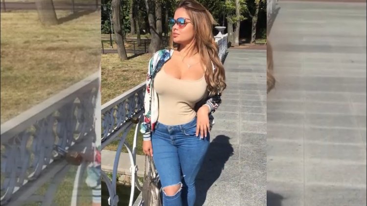 Carol Vorderman Gif