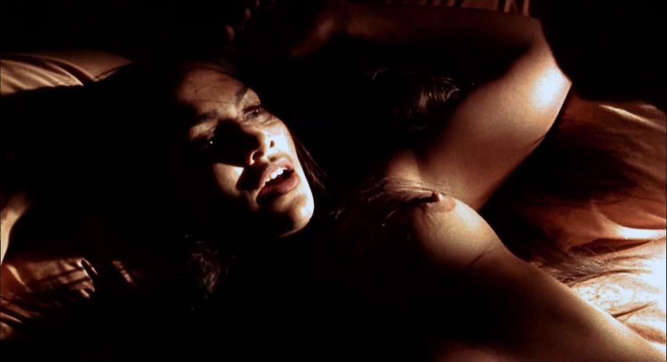 Jennifer Lopez nude in films