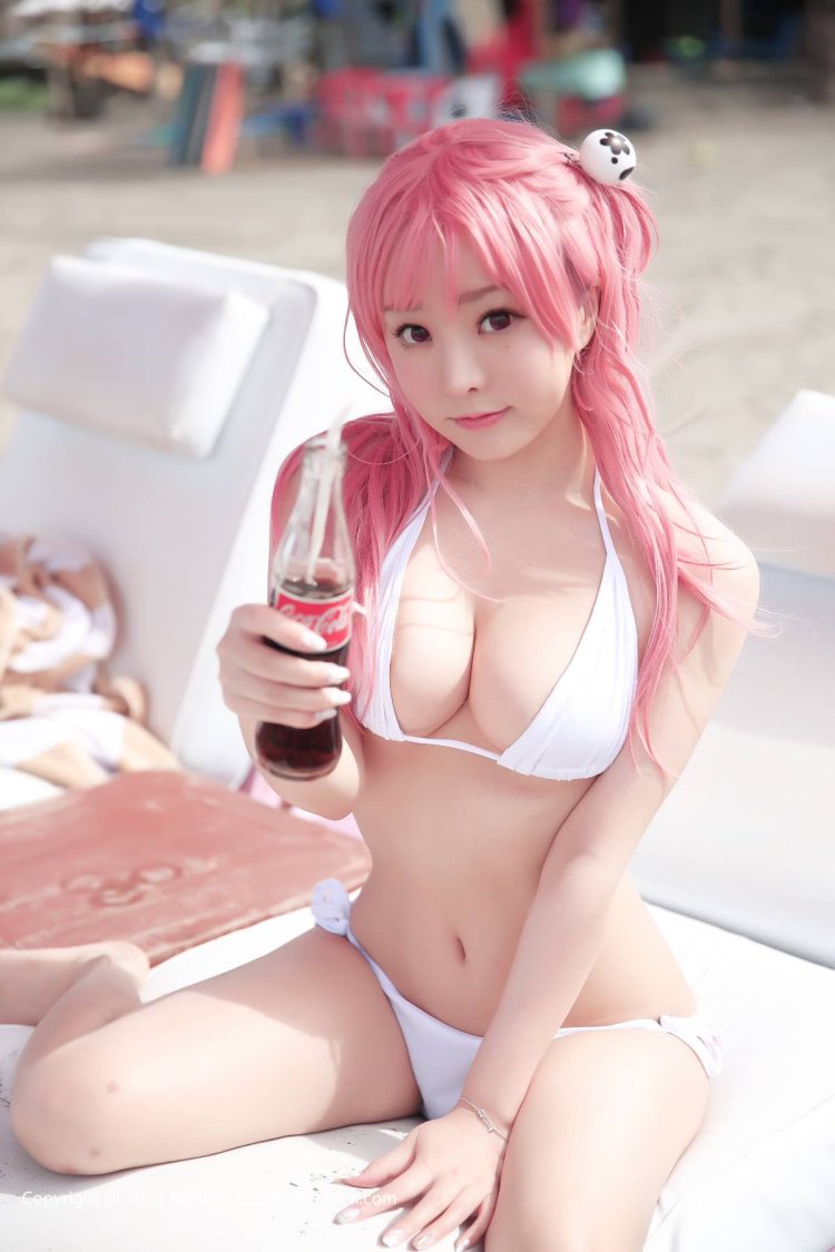 Honoka Dead Or Alive Cosplay