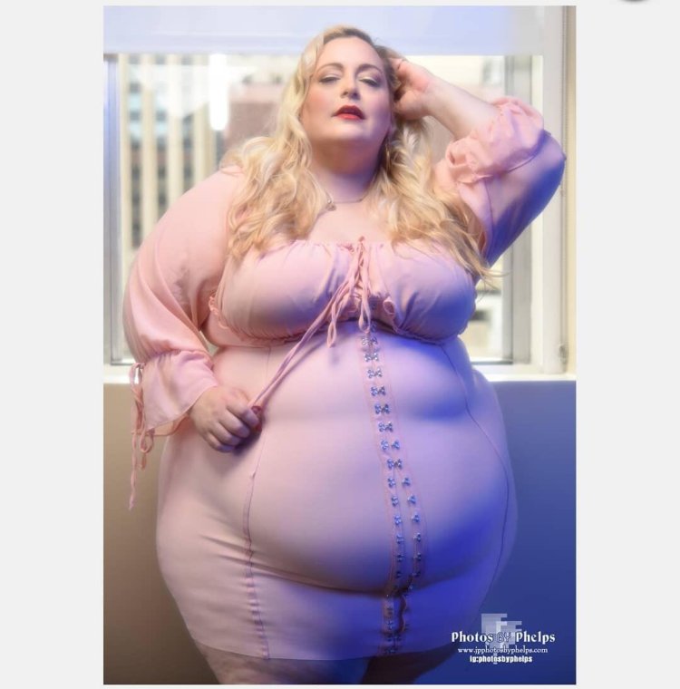 Naked young bbw