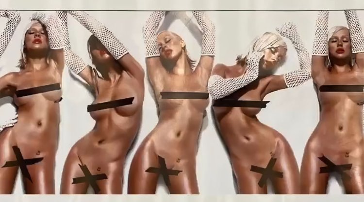 Christina Aguilera exposed