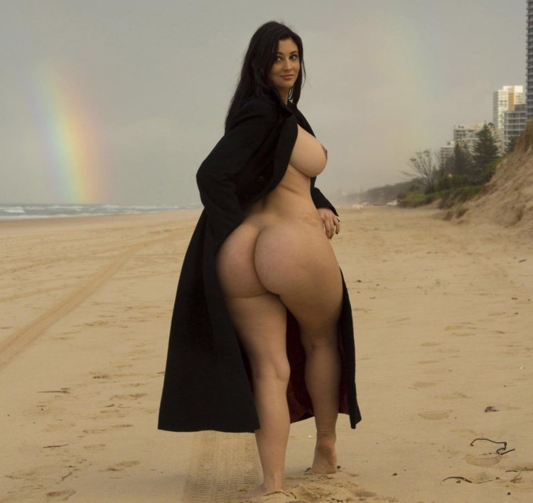 Beautiful naked Muslims
