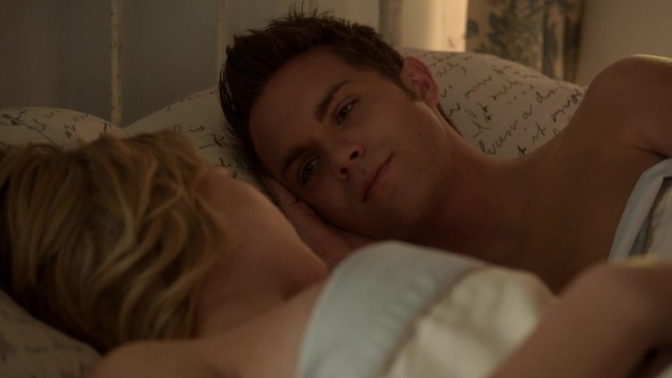Britt Robertson Intimate scenes
