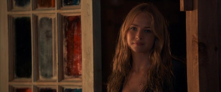 Britt Robertson Intimate scenes