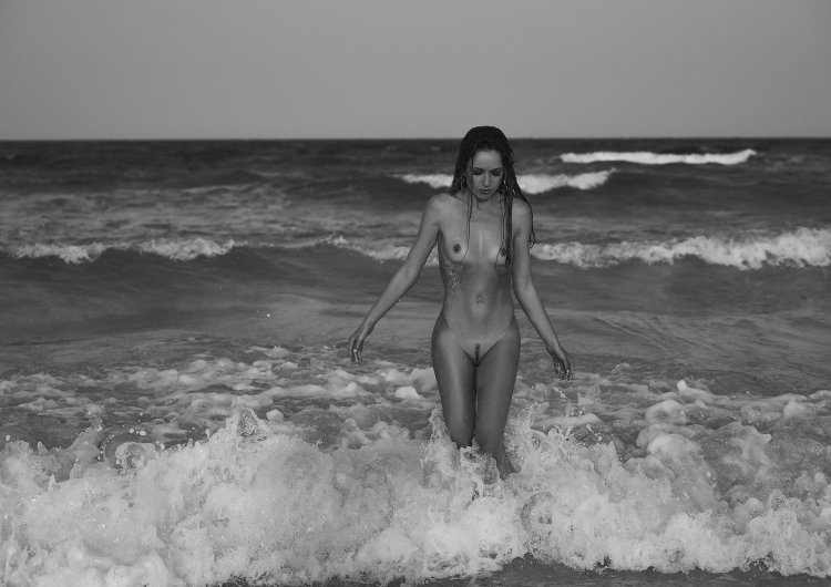 Juliana Semenova is naked