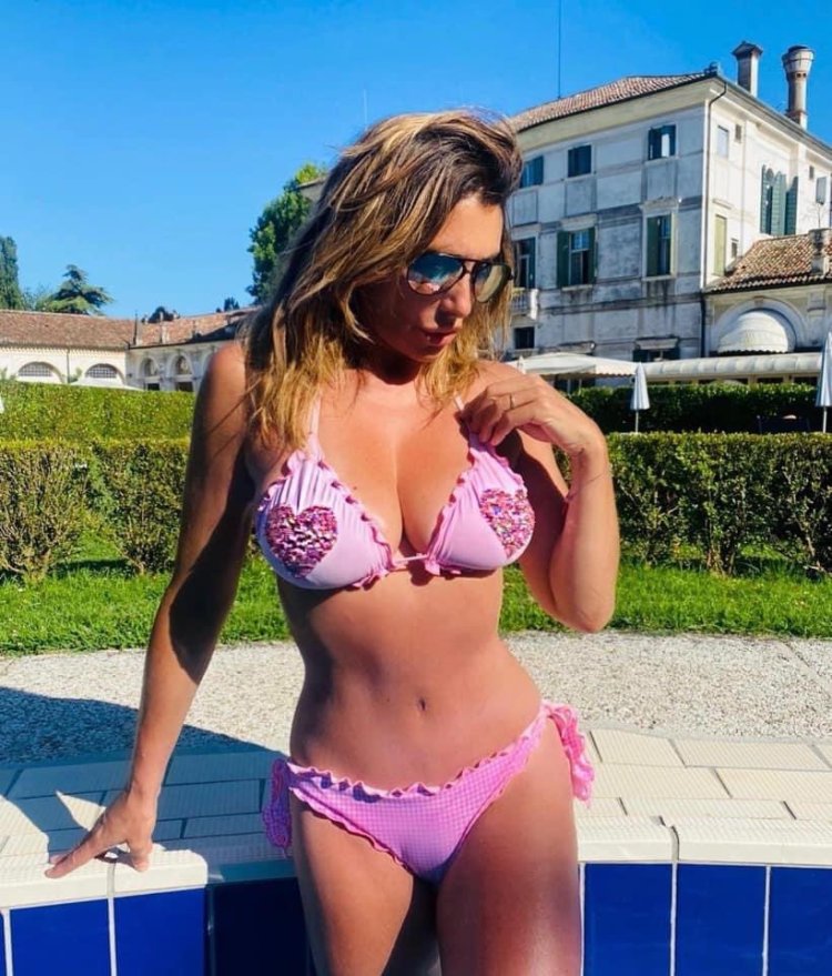Sabrina Salerno is hot