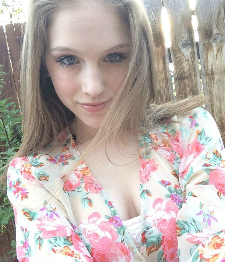 HANNAH HALLYSEM