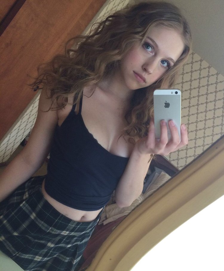 HANNAH HALLYSEM
