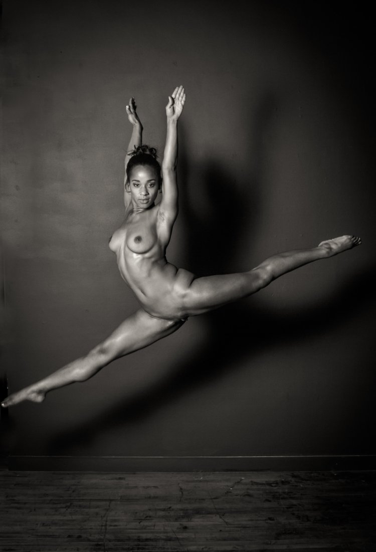 Zlata Yalinich ballerina naked