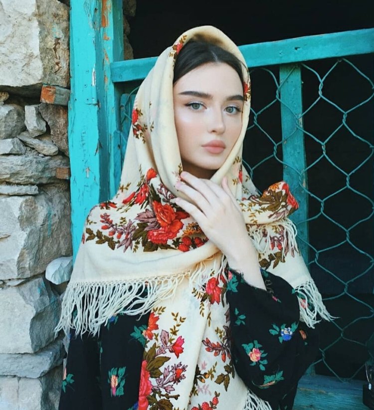 Avarks of the girl