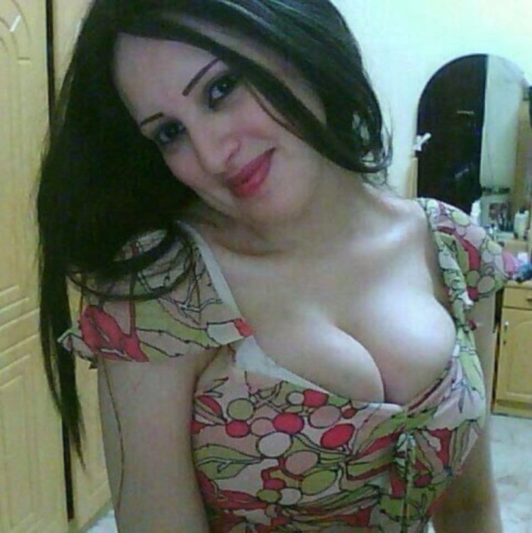 Naked Chechen women