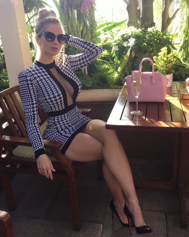 Women's legs 40+