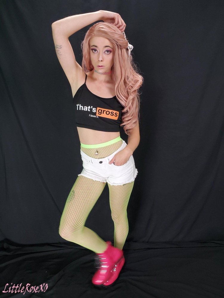 Veronica Rose XO
