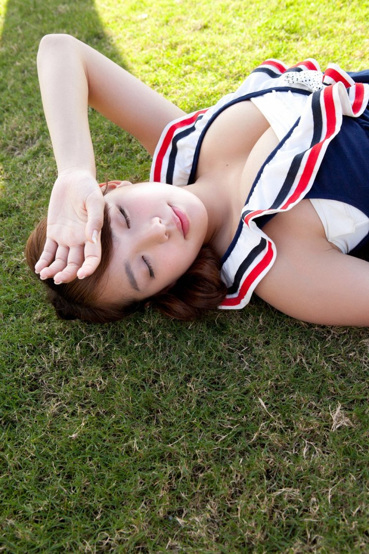 Ai Shinozaki swimsuit without photoshop