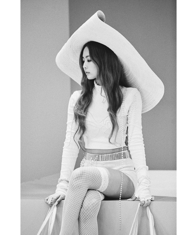 Jennierubyjane +18