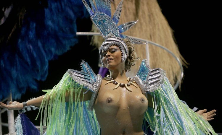 Topless Carnival in Rio