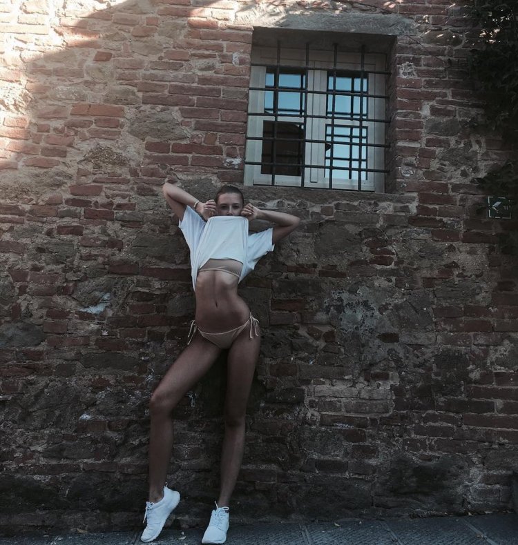 Polina Malinovskaya hot