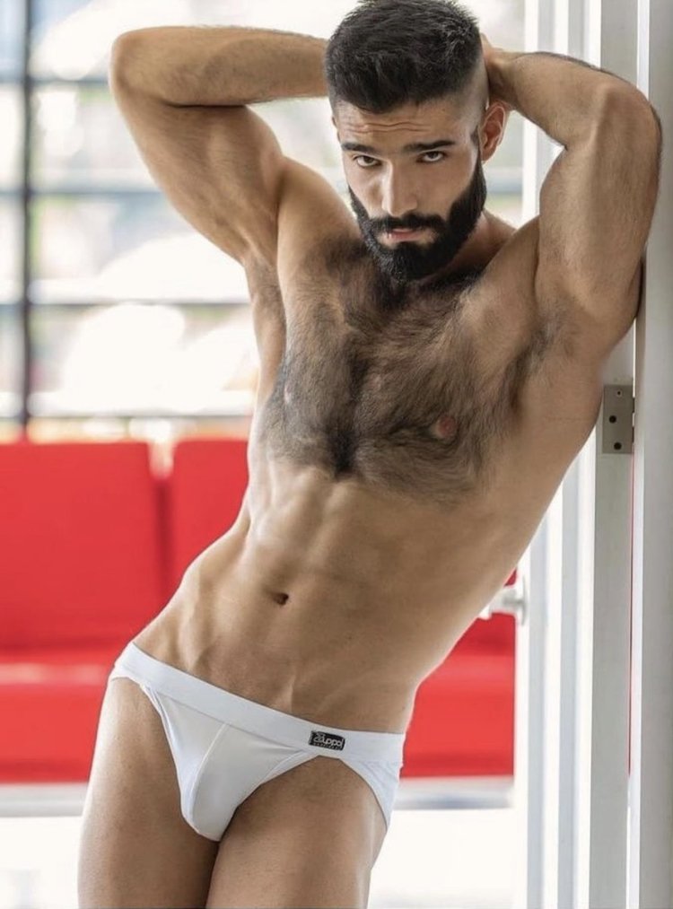 Jonathan Frizzy Bulge Pic