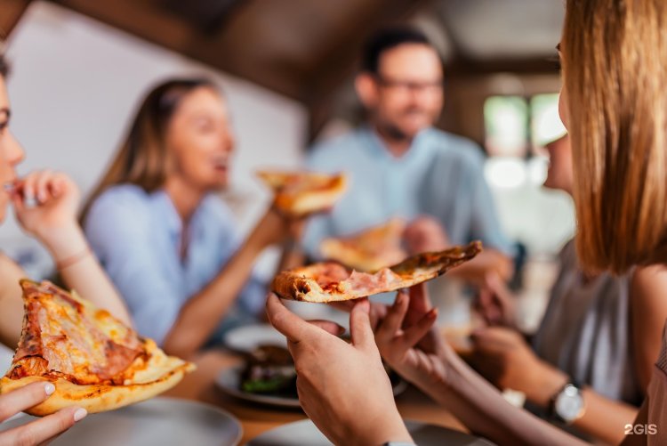 People with pizza
