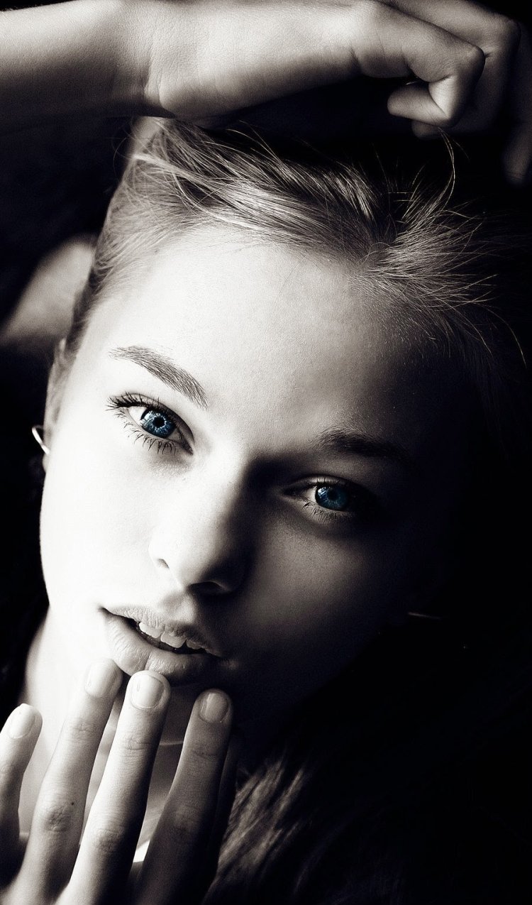 Taya Karpenko VK