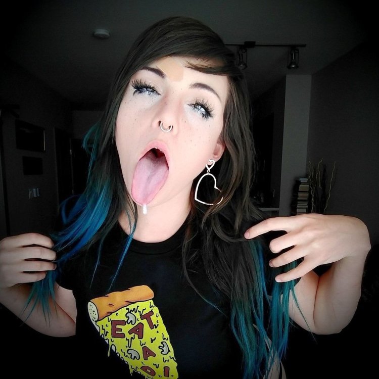 Nyashki with a sticky tongue