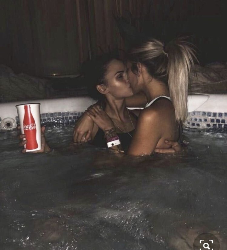 Night pranks of girls
