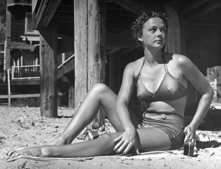 Soviet women in swimsuits