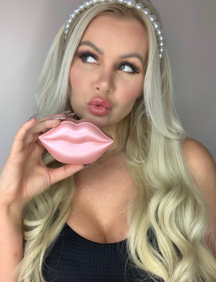 Plum Lolly Lips